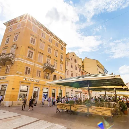 Opa Gold * Rijeka