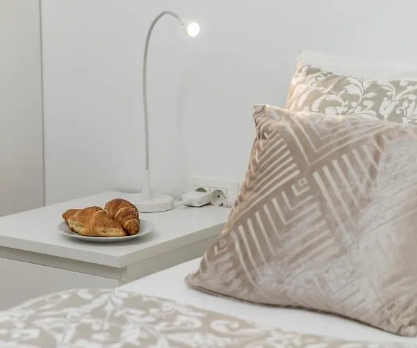 Opa Gold Apartment *